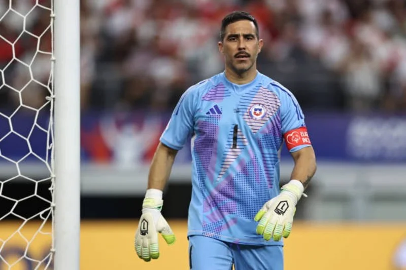 Top thủ môn hay nhất Copa America hàng đầu châu lục - Claudio Bravo (Chile)